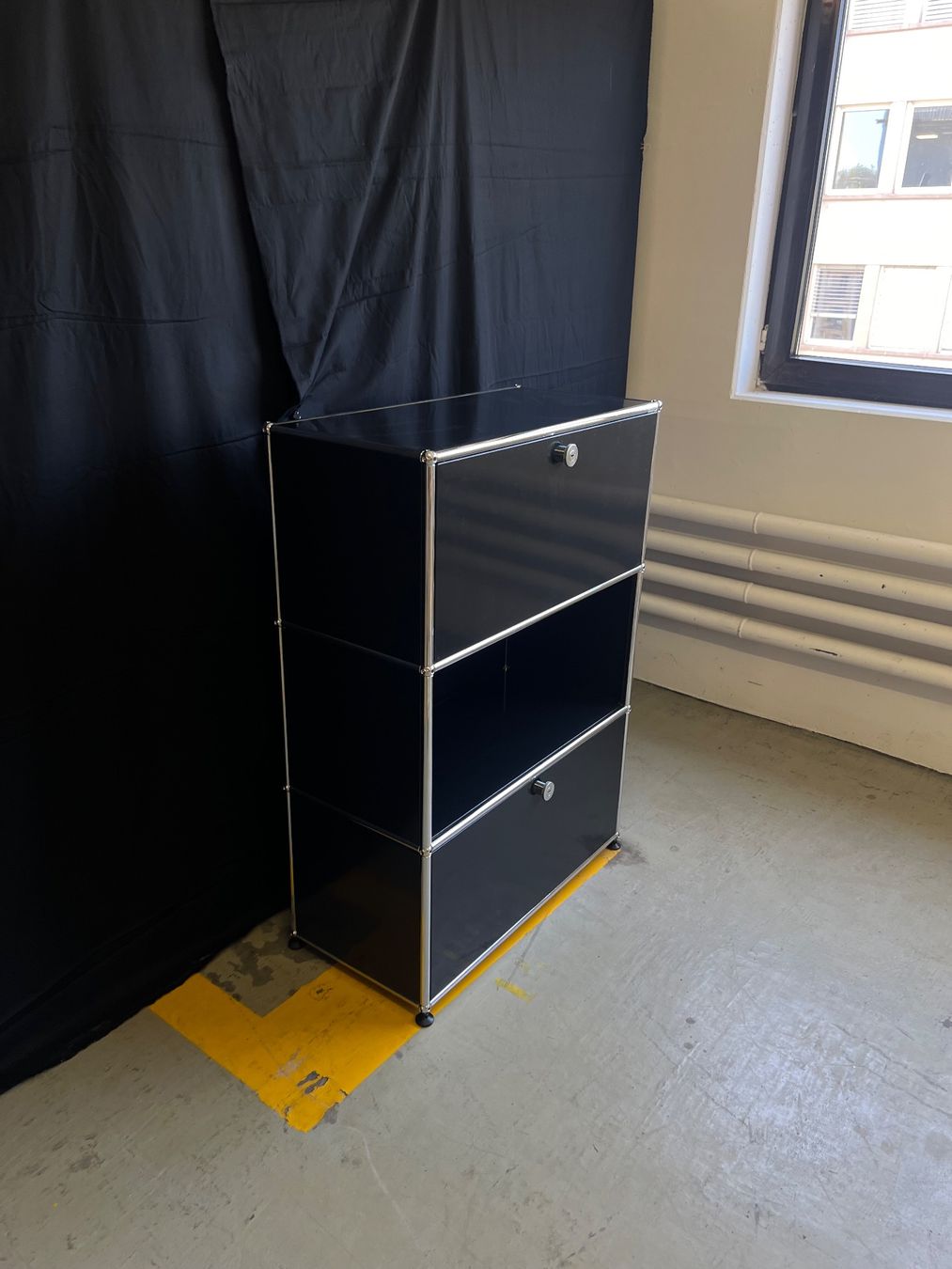 USM Scaffali: USM Haller Sideboard schwarz – Usato da Luzern venduto da B-R 2