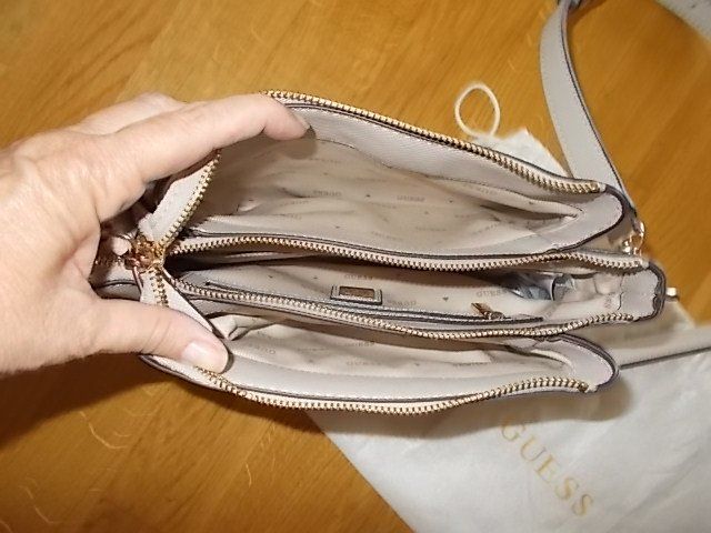 Sacs femmes: Tasche Guess – D'occasion à Chexbres par indi03 3