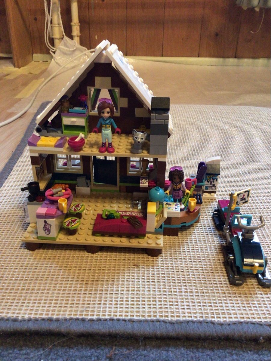 Lego Giocattoli: Lego Friends Winterchalet 41323 – Usato da Oftringen venduto da anbara