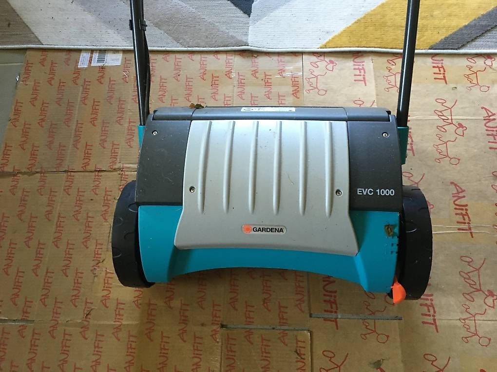 Bodenbearbeitungsgeräte: Gardena Elektro-Vertikutierer – Gebraucht aus Zürich von BuenosAires03
