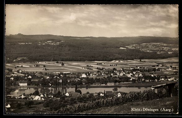 Cartoline postali: Klein-Döttingen /Aarg., Teilansicht mit – Usato da Berlin venduto da bartko-reher