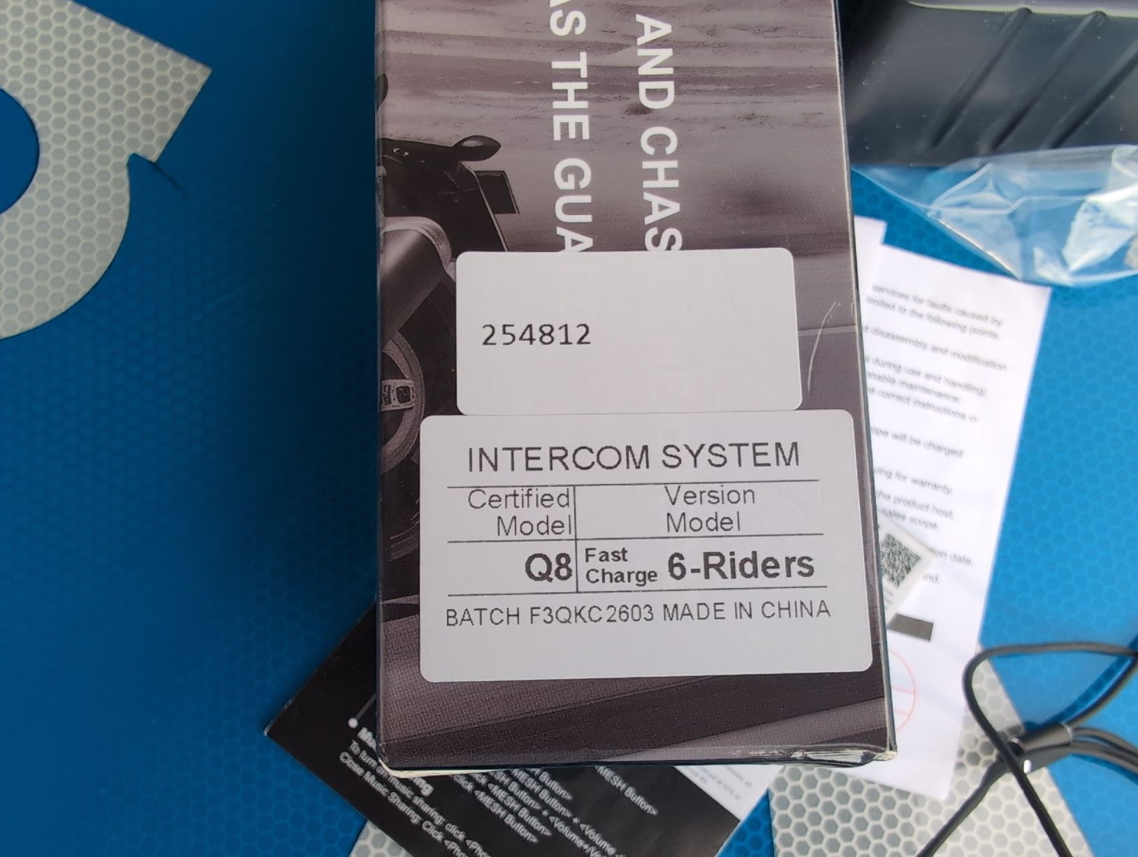 Casques audio: Intercom Moto EJ EAS Q8 6-Riders – D'occasion à Ins par Nrg 3