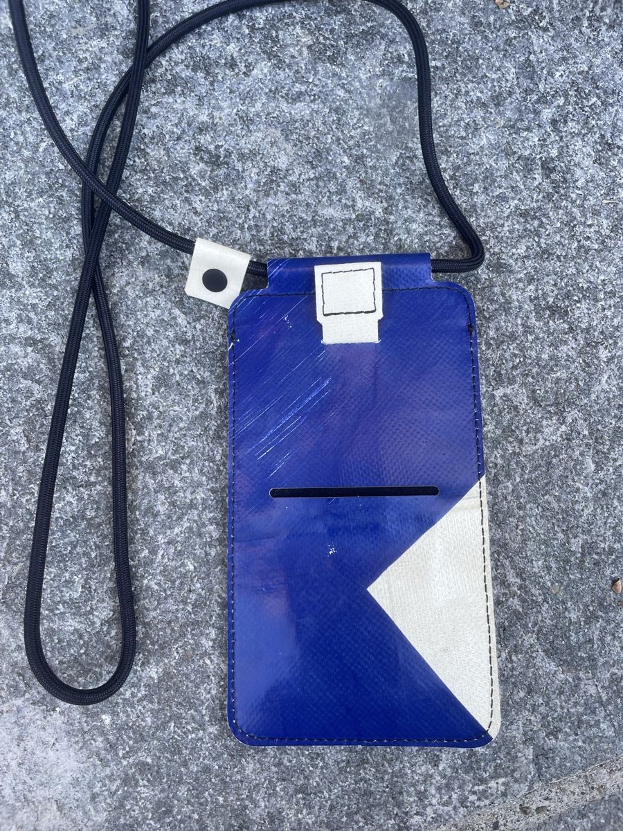 Freitag Borse: Freitag F338 Fox Iphone Hülle – Usato da Windisch venduto da rascale 1