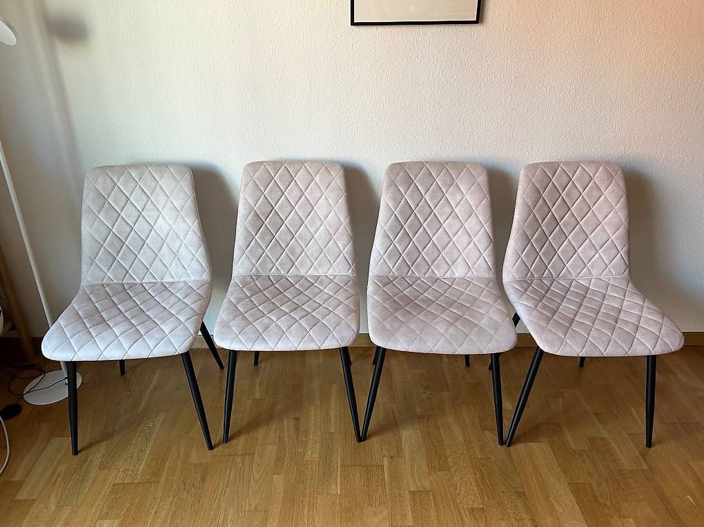Sedie: Vier Stühle, Bezug aus Mikrofaser, sand-beige – Usato da Zürich venduto da Artemis78