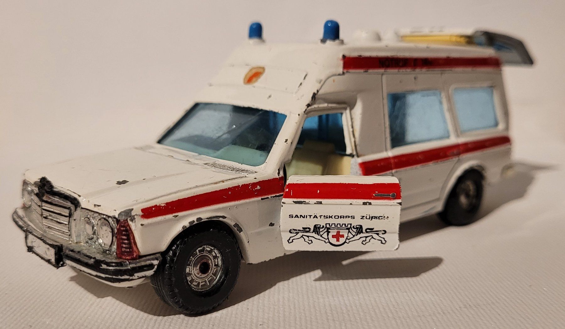 Corgi Toys Modellini d'auto: BONNA 2500 AMBULANCE - CORGI – Usato da Neftenbach venduto da Mador6