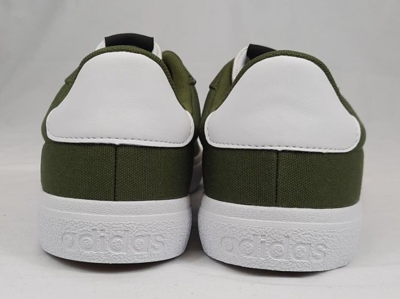 Adidas Scarpe da uomo: ADIDAS VULCRAID3R Skateboard Sneaker olive Gr. 42 2/3 – Nuovo e nell'imballaggio originale da Seuzach venduto da VT-Collections1 5