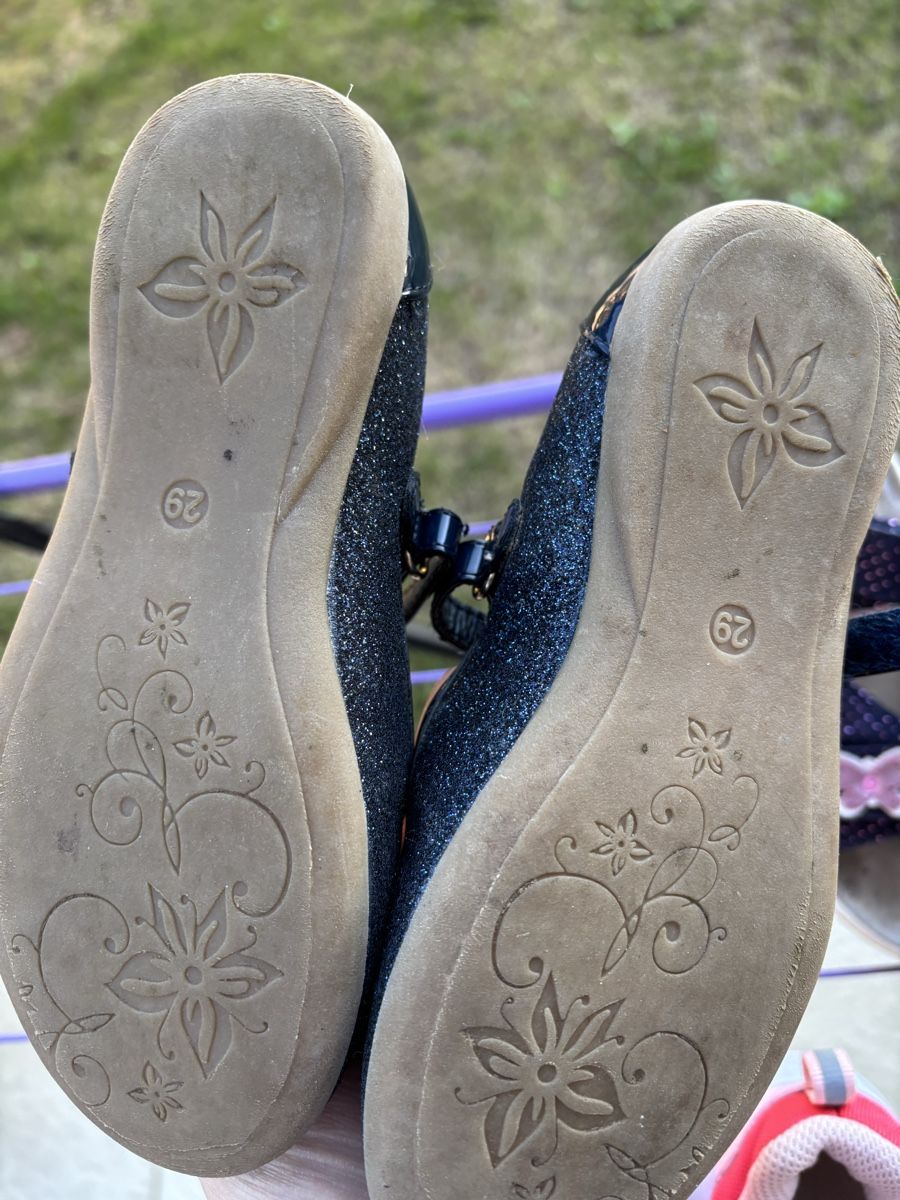 Scarpe per ragazze: Schuhe Packet 29-30 – Usato da Rüti ZH venduto da Crystal_Bloom 2