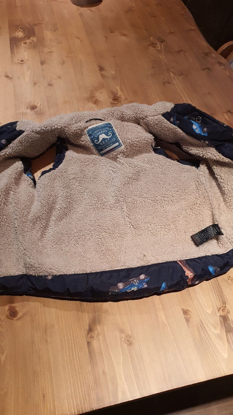 Next Altro abbigliamento per bambino: Chilet von Next gr. 104 – Usato da Flawil venduto da minggeli83 3