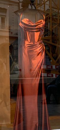 Abendkleid Neu und Ungetragen, Grösse 36