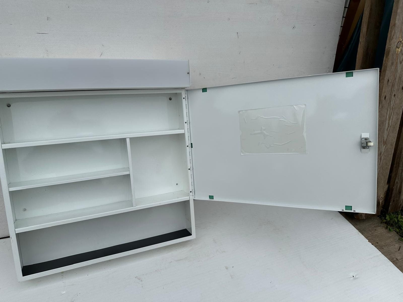 Spiegelschränke: Spiegelschrank – Gebraucht aus Spreitenbach von Space_X 3