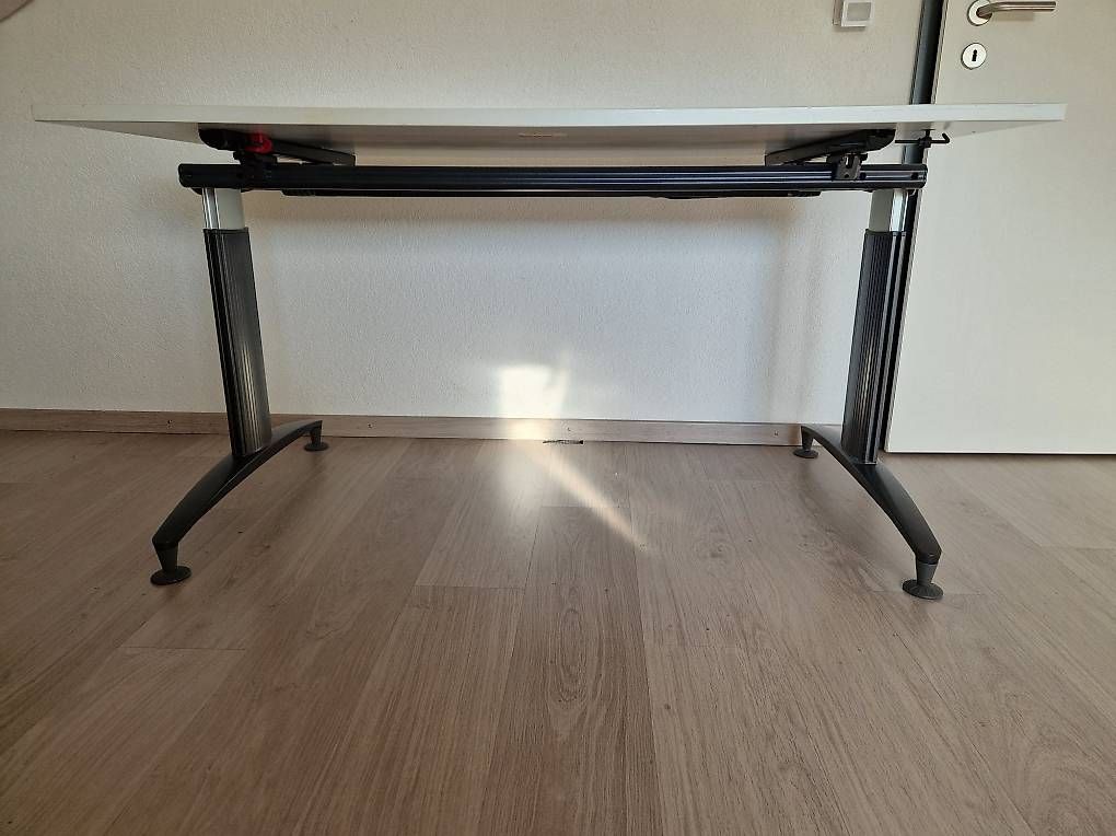Schreibtische: Schreibtisch – Gebraucht aus Tuggen von Laui10 2