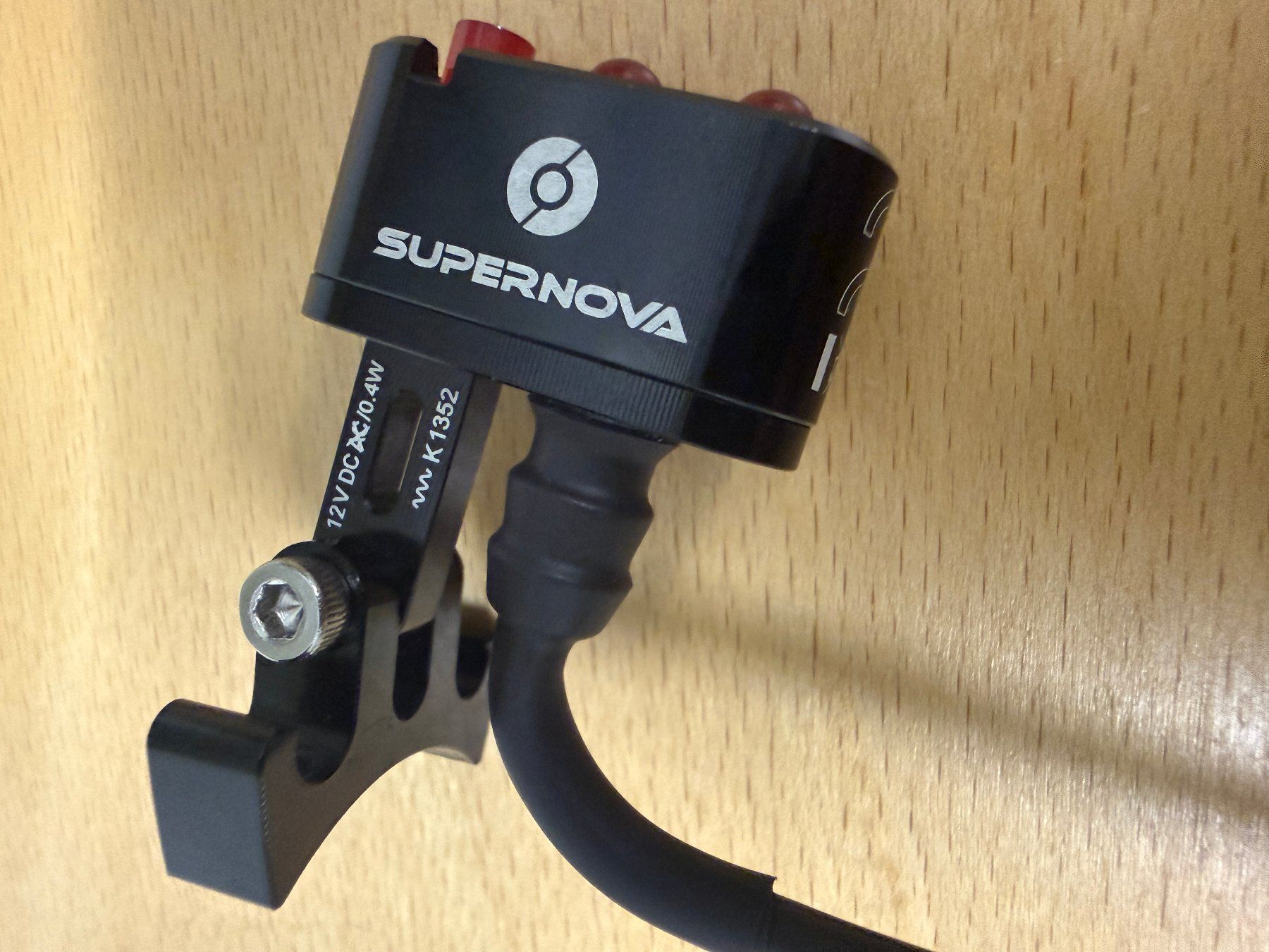 Supernova Pezzi di ricambio: Fahrrad Rücklicht Supernova K 1352 – Usato da Winkel venduto da Pagnell 2
