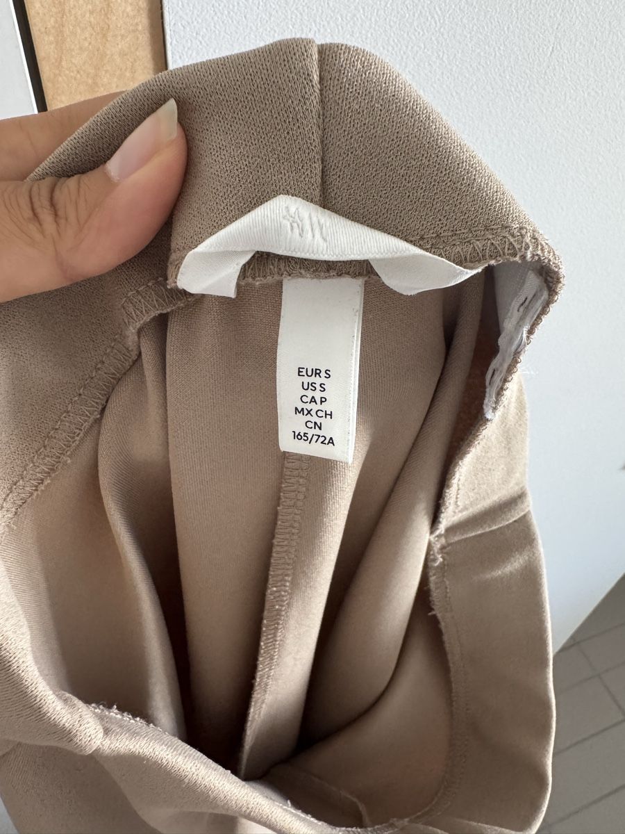H&M Hosen: Wide leg Stoffhose, beige, S – Gebraucht aus Zürich von noura2202 2