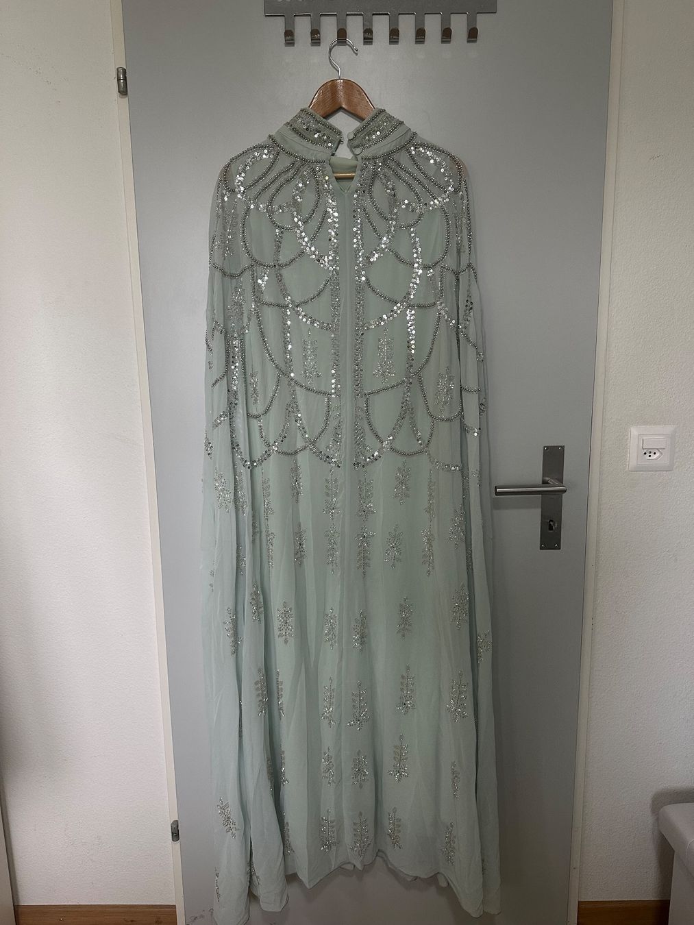 Vestiti: Robe soirée neuf jamais utilisé taille M – Nuovo e nell'imballaggio originale da Biel/Bienne venduto da orange1 3