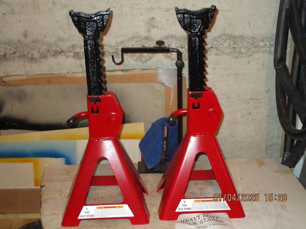 Cavalletti: chevalets 3 tonnes 2 pcs – Usato da Clarens venduto da krampou 3