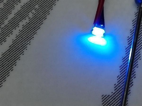 Componenti elettronici: LED SMD 0603 verkabelt, blue – Nuovo (secondo la descrizione) da Luzern venduto da Salefactory 1