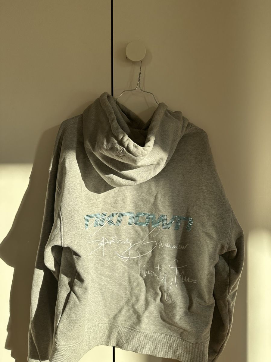 Maglioni & Felpe: Unknown London Sweater – Usato da Blonay venduto da lucy20102012 2