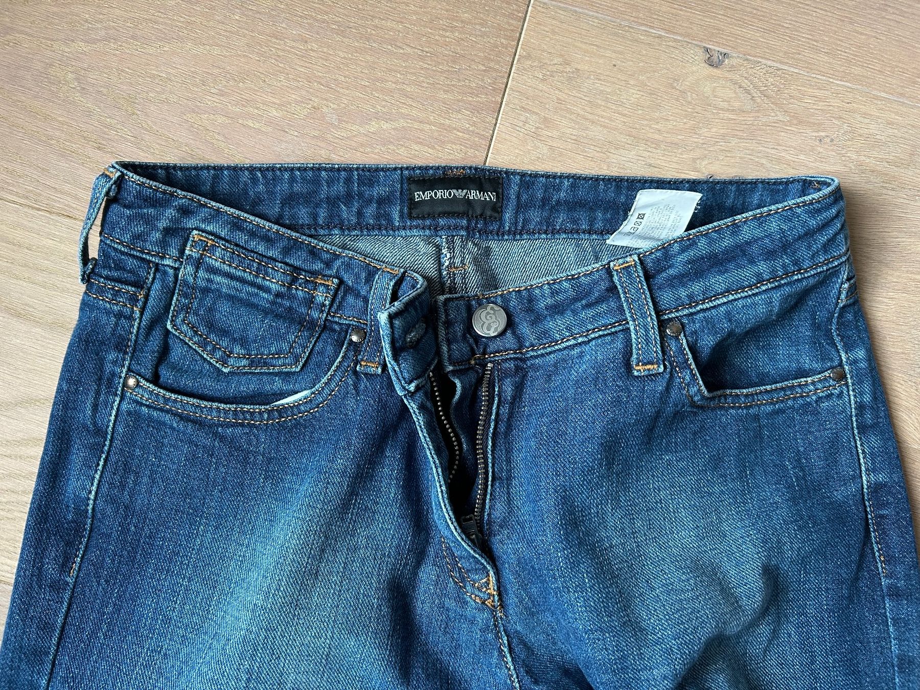 Jeans: Emporio Armani Jeans 27 – Usato da Zürich venduto da ins_w679 2