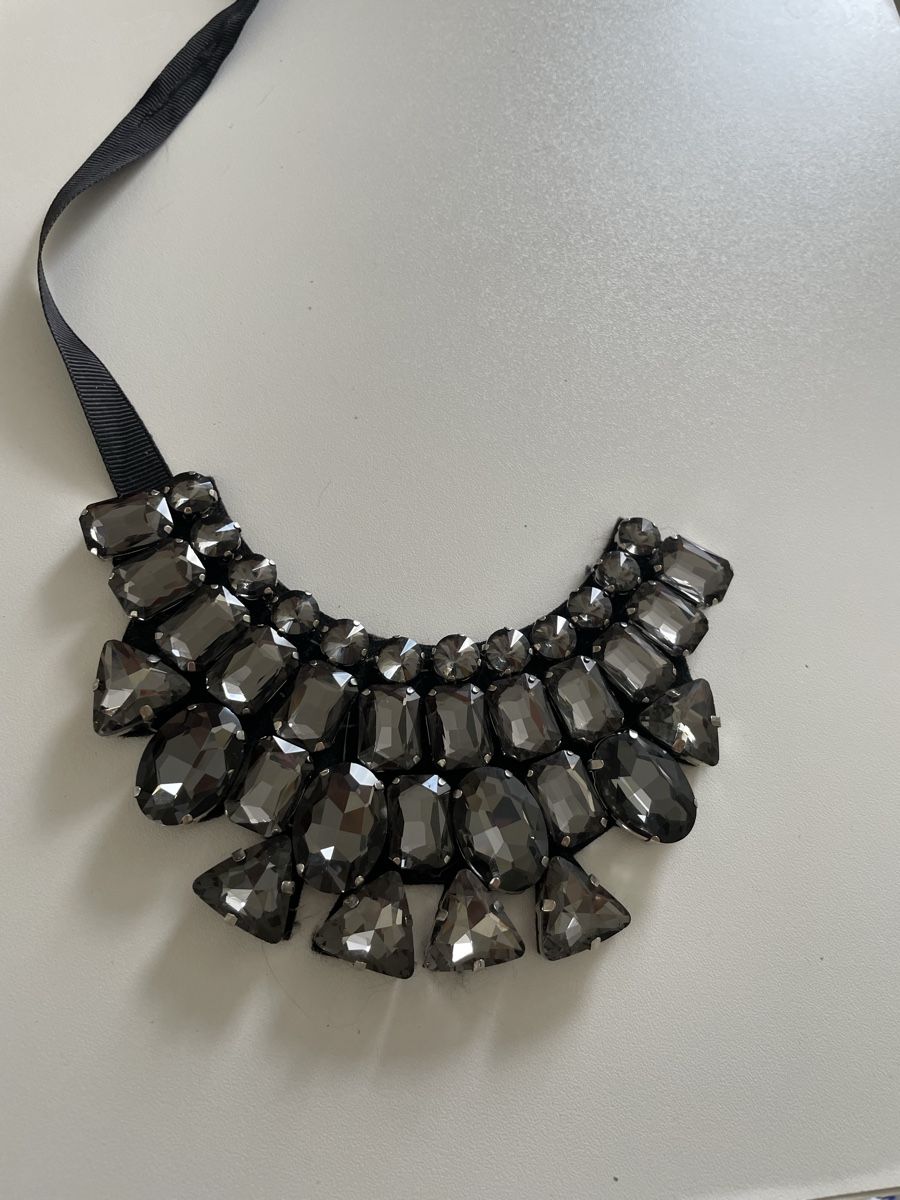 Catenine: Elegante Statement-Kette, schwarz, neuwertig, Herbst – Usato da Münchenstein venduto da nel_57mj