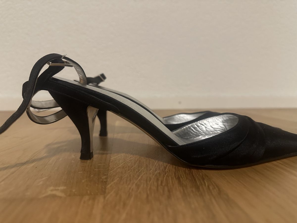 Scarpe da donna: Elegante Schwarze Pumps -Heels – Usato da Neuenegg venduto da kar_smg9 2