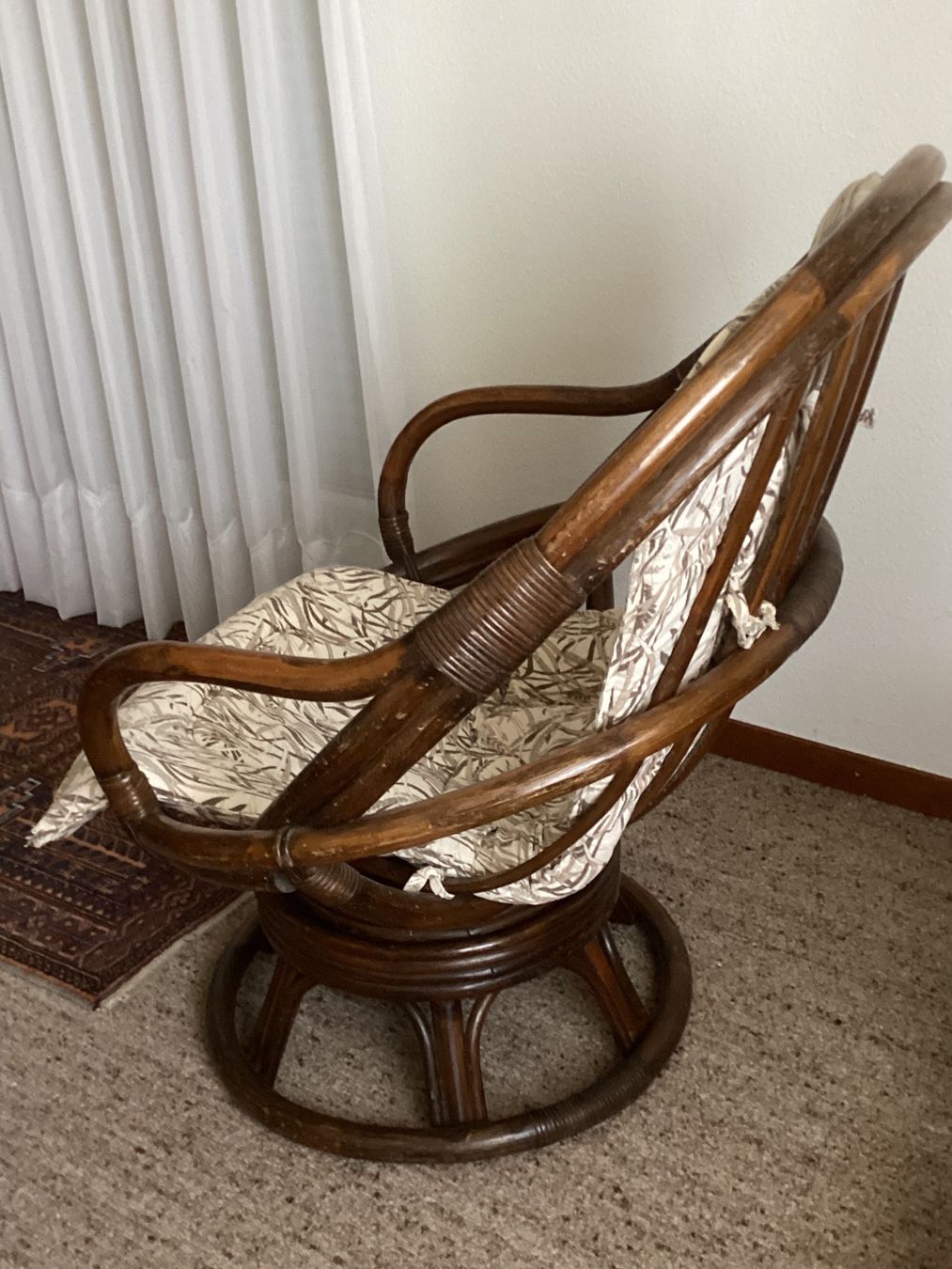 Poltrone: Rattansessel mit Drehfunktion und Polster – Usato da Goldau venduto da dgh_bwh7 1