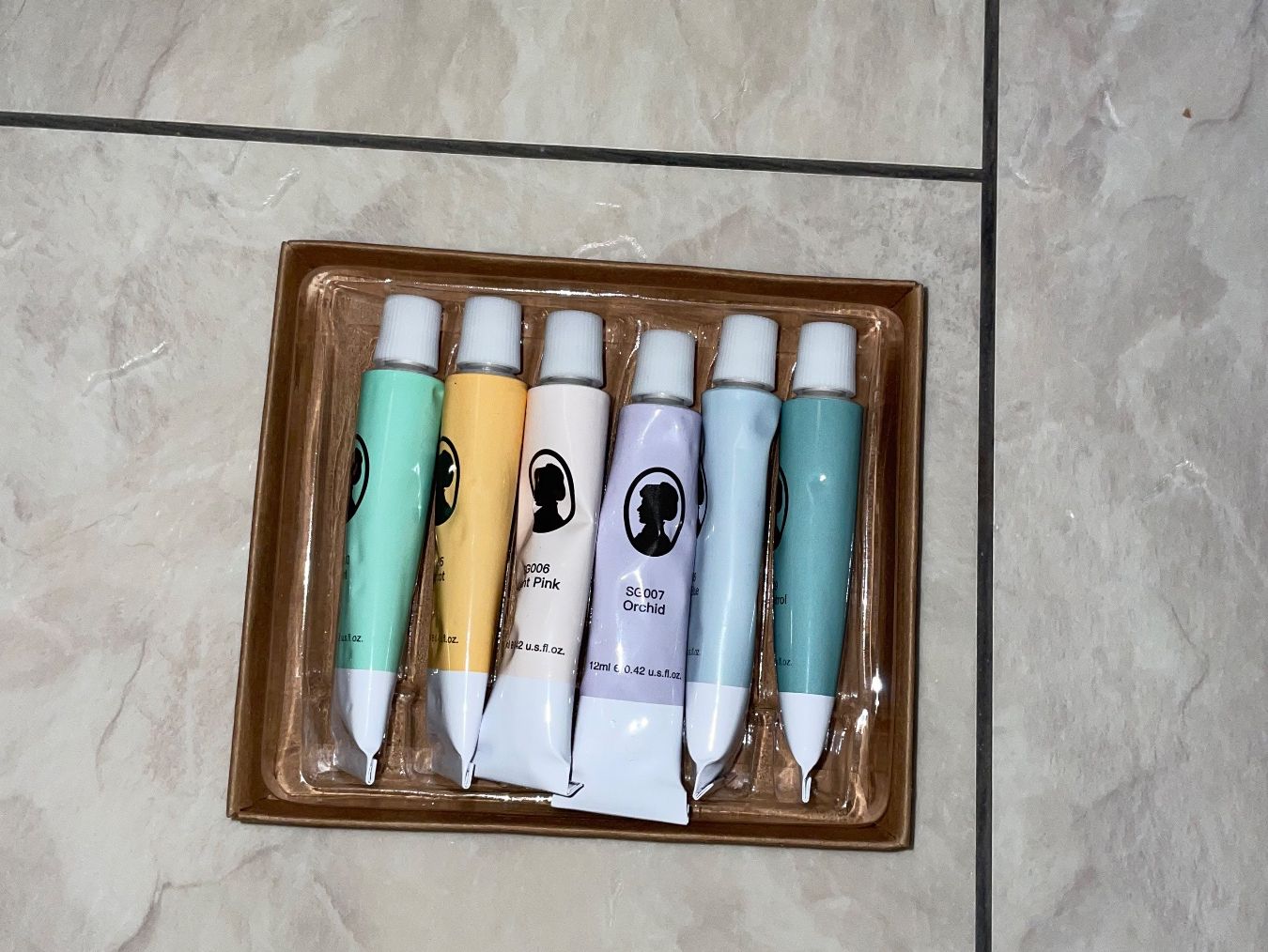Farben: Acrylfarben mit Mini-Leinwand – Neu (gemäss Beschreibung) aus Uetikon am See von m1384 2