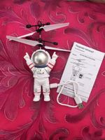 Fliegender Astronaut NEU!