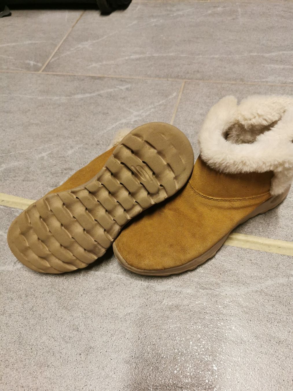 Skechers Scarpe per ragazze: 2 Paar Herbst-/Winterstiefeli Gr. 35 – Usato da Konolfingen venduto da torina85 3