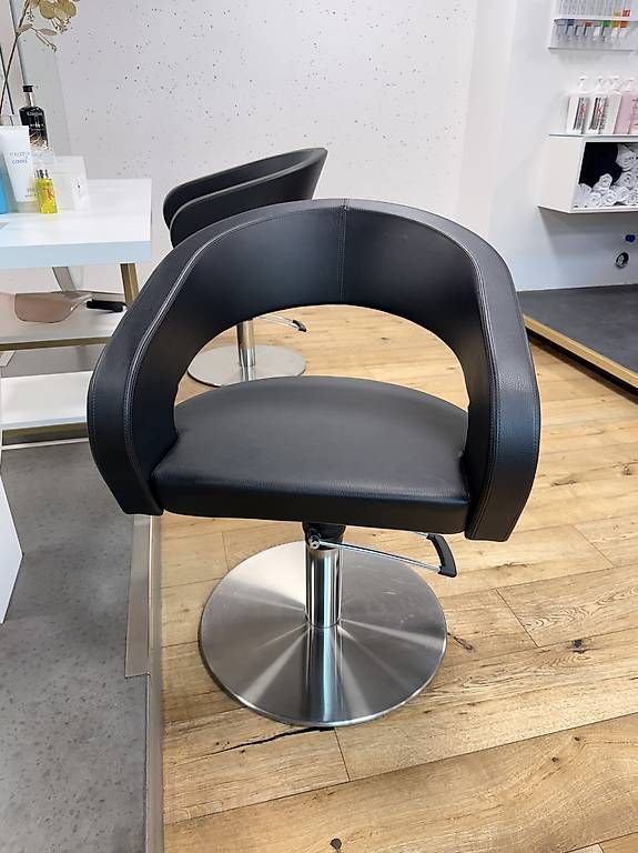 Servizi & Riparazioni: 2 er Coiffeur Platz – Usato da Luzern venduto da e_r_s98p 1