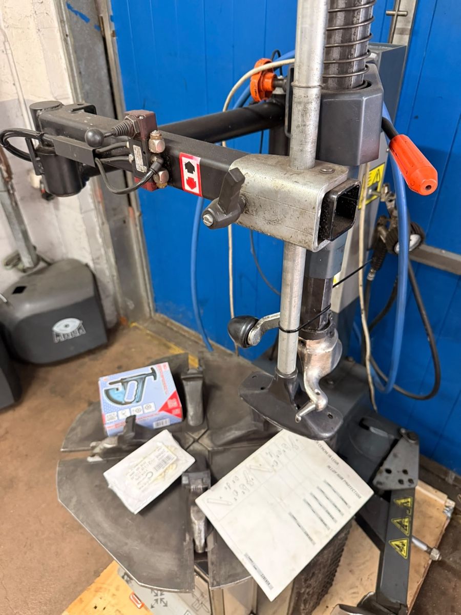 Tutte le macchine: Pneumontiermaschine – Usato da Inkwil venduto da rene712 4
