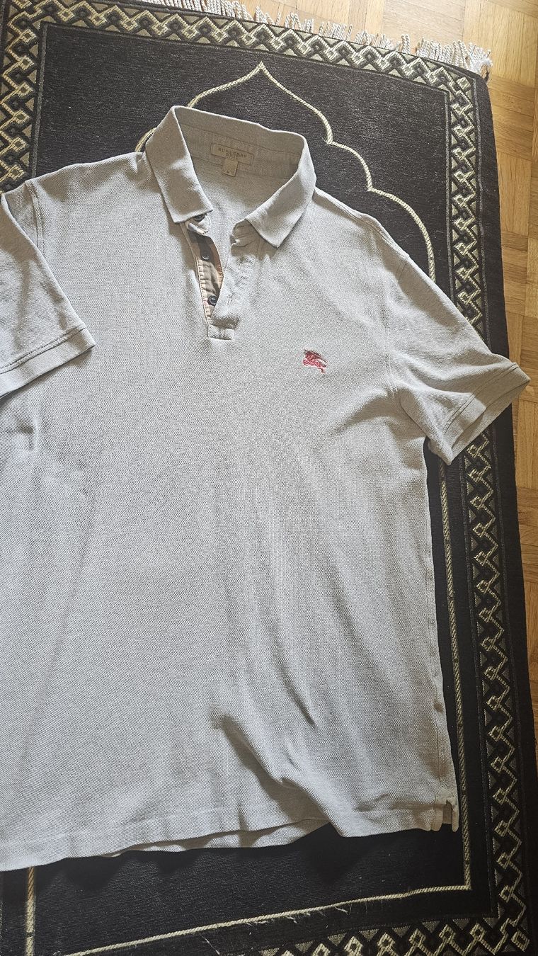 Burberry Polos: Burberry Polohemd Grösse M gebraucht – D'occasion à Kriens par fat_6ghn 1