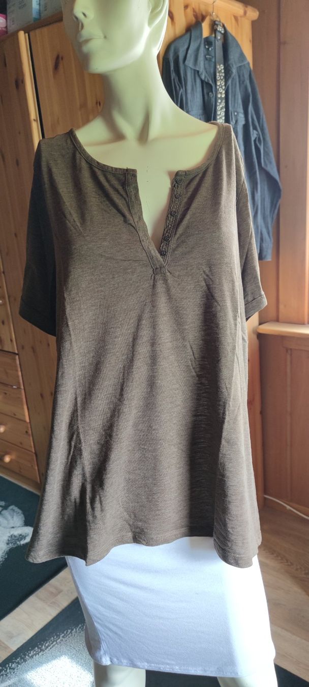 T-Shirts: Damen T-Shirt gr. 52 braun – Gebraucht aus Schweizersholz von fuchs06