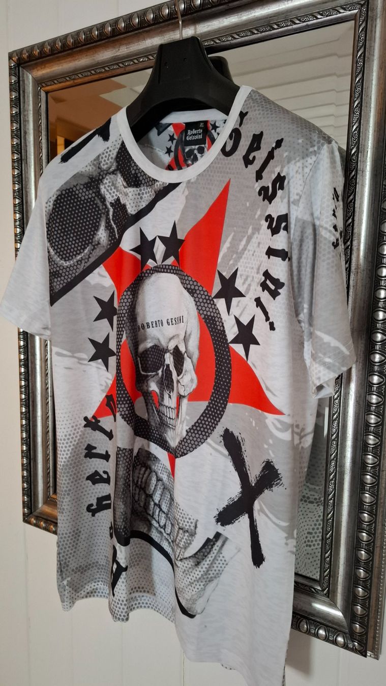 T-shirt: T-Shirt – Nuovo (secondo la descrizione) da Bitsch venduto da Quiksilver1969 1