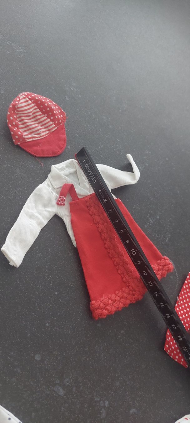 Puppen: kleine Puppenkleidchen  – Gebraucht aus Muri AG von nindo1 2