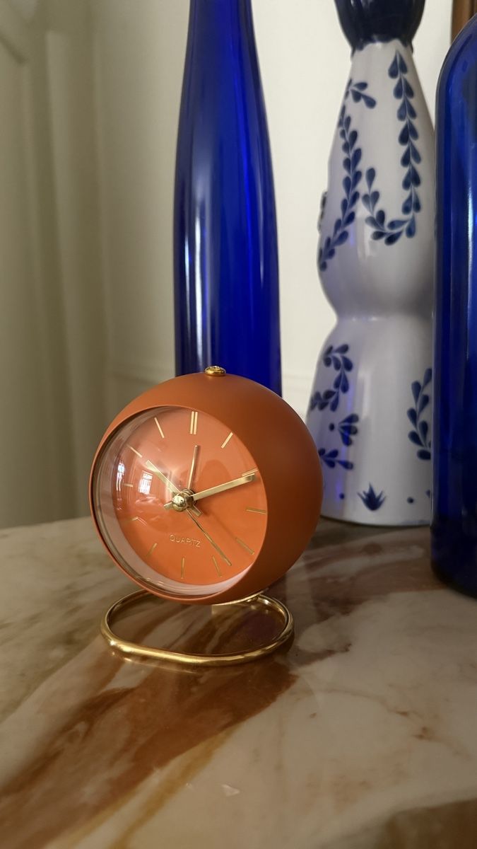 Orologi: Tischuhr/Wecker im Retro Stil – Nuovo (secondo la descrizione) da Zürich venduto da Julia_Ch