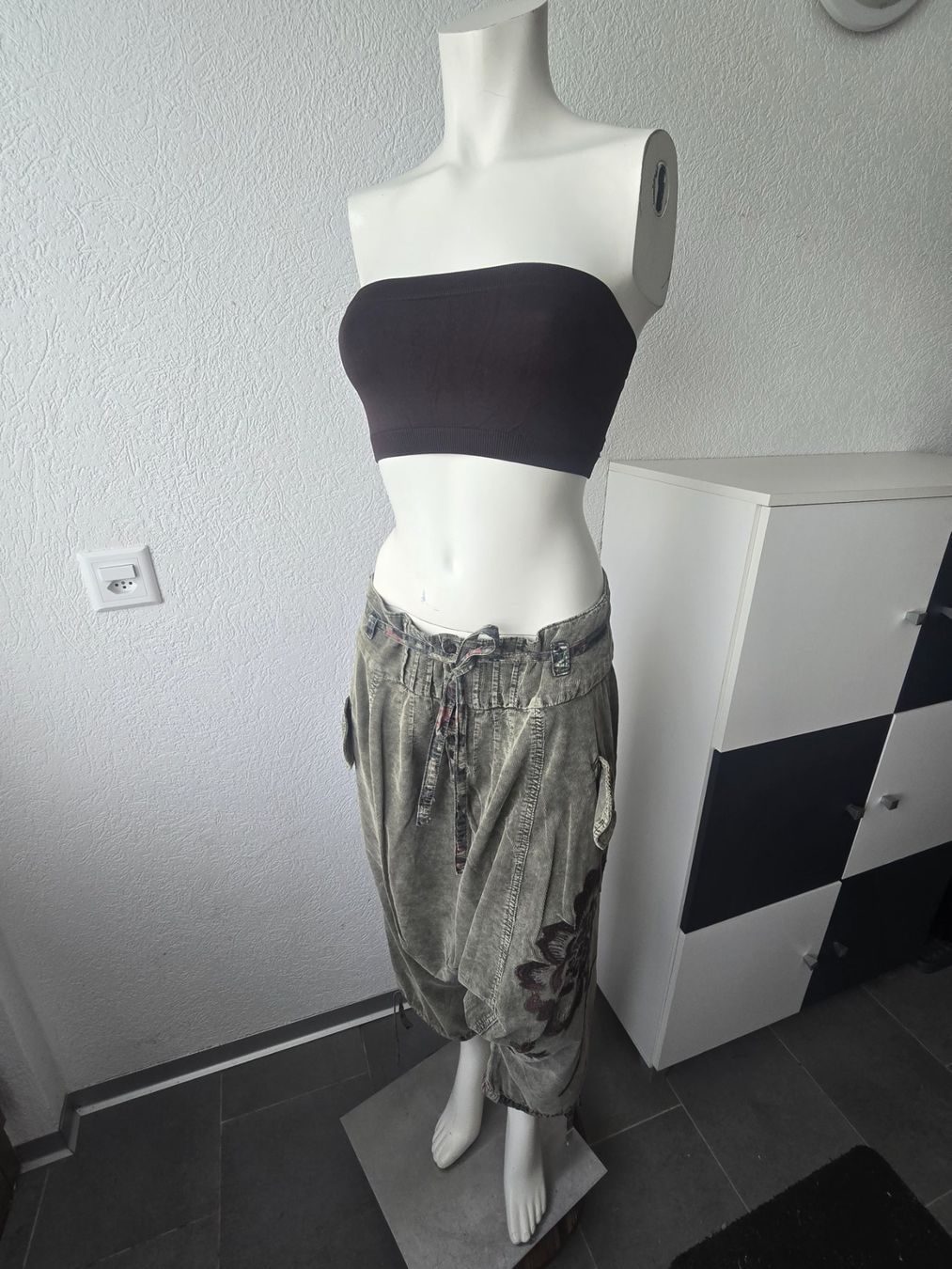 Desigual Pantalons: DESIGUAL Sarouel T-38 – D'occasion à Les Verrières par kitel79 2