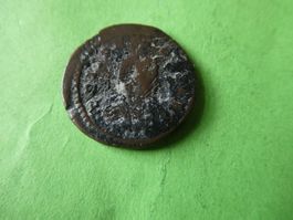 uralte Bronzemünze    22 mm     3.36 g