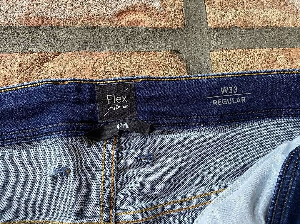 Pantaloni: Shorts Flex Grösse 33 Regular – Usato da Kilchberg ZH venduto da ogi.cengel 2