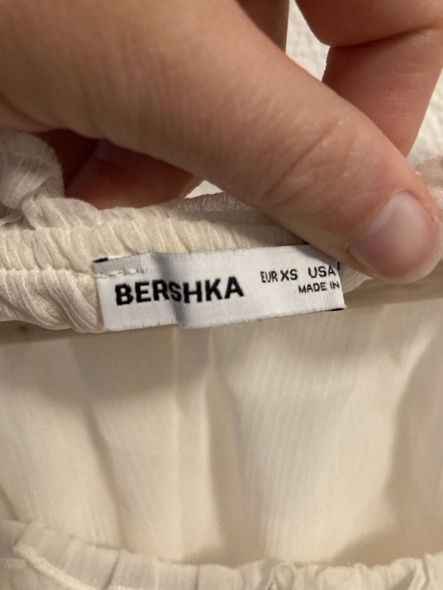 Bershka Camicette: Weiße elegante Bluse – Usato da Urtenen-Schönbühl venduto da alessibas 1