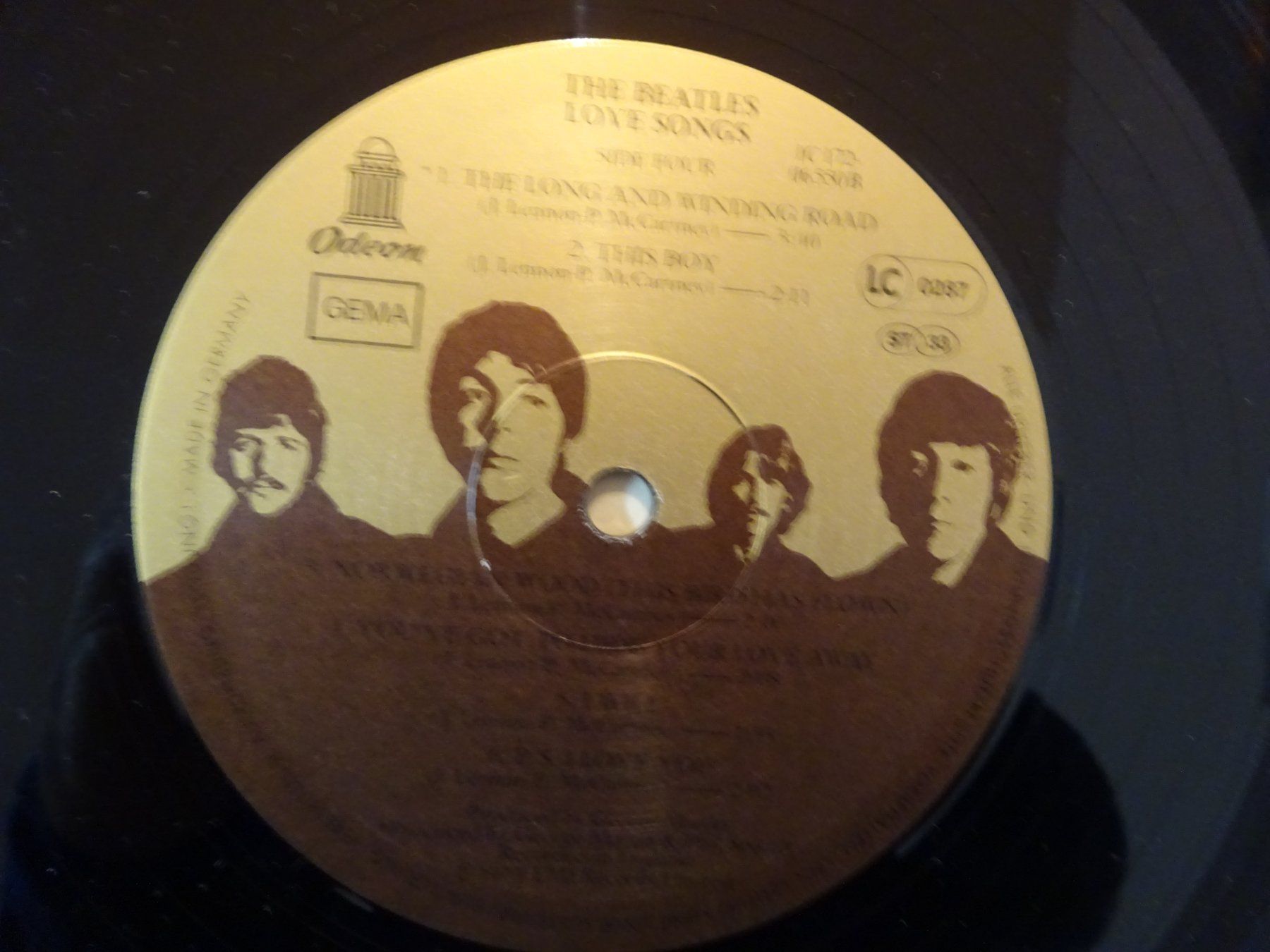 Dischi in vinile: THE BEATLES ** LOVE SONGS – Usato da Luzern venduto da xrayspex99 4