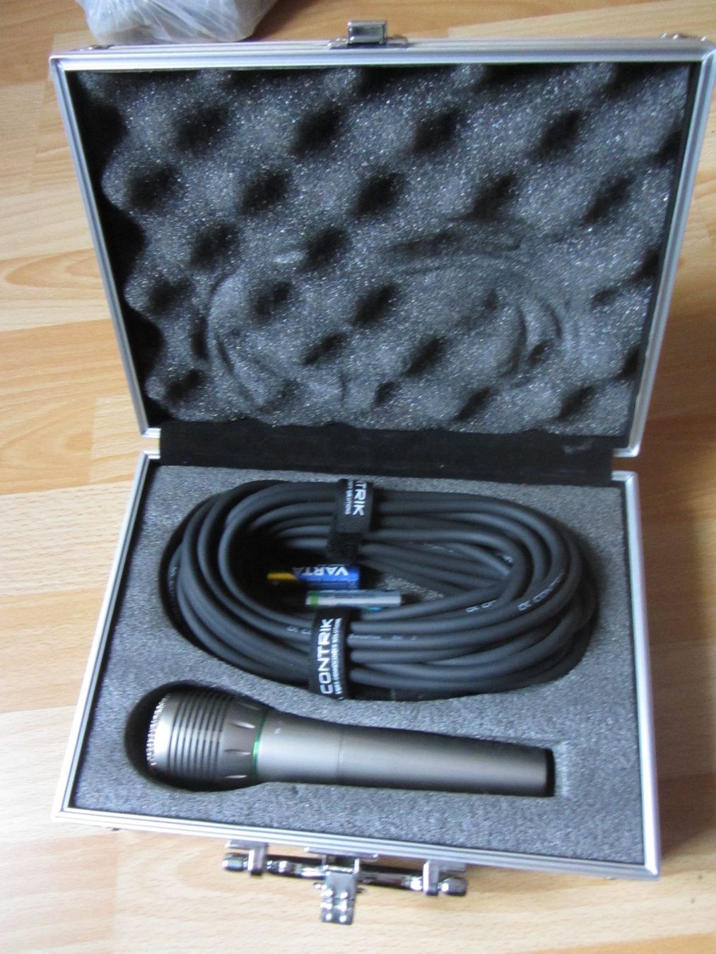 Microfoni: Mikrofon + 10m Kabel – Usato da Zürich venduto da bigboss
