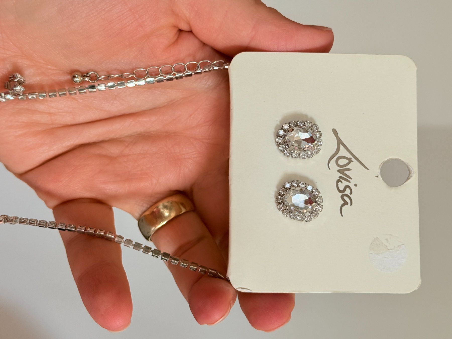 Sonstiger Schmuck: Ensemble collier et boucles d'oreilles Lovisa strass mari... – Neu und originalverpackt aus Genève von AGBERG 2