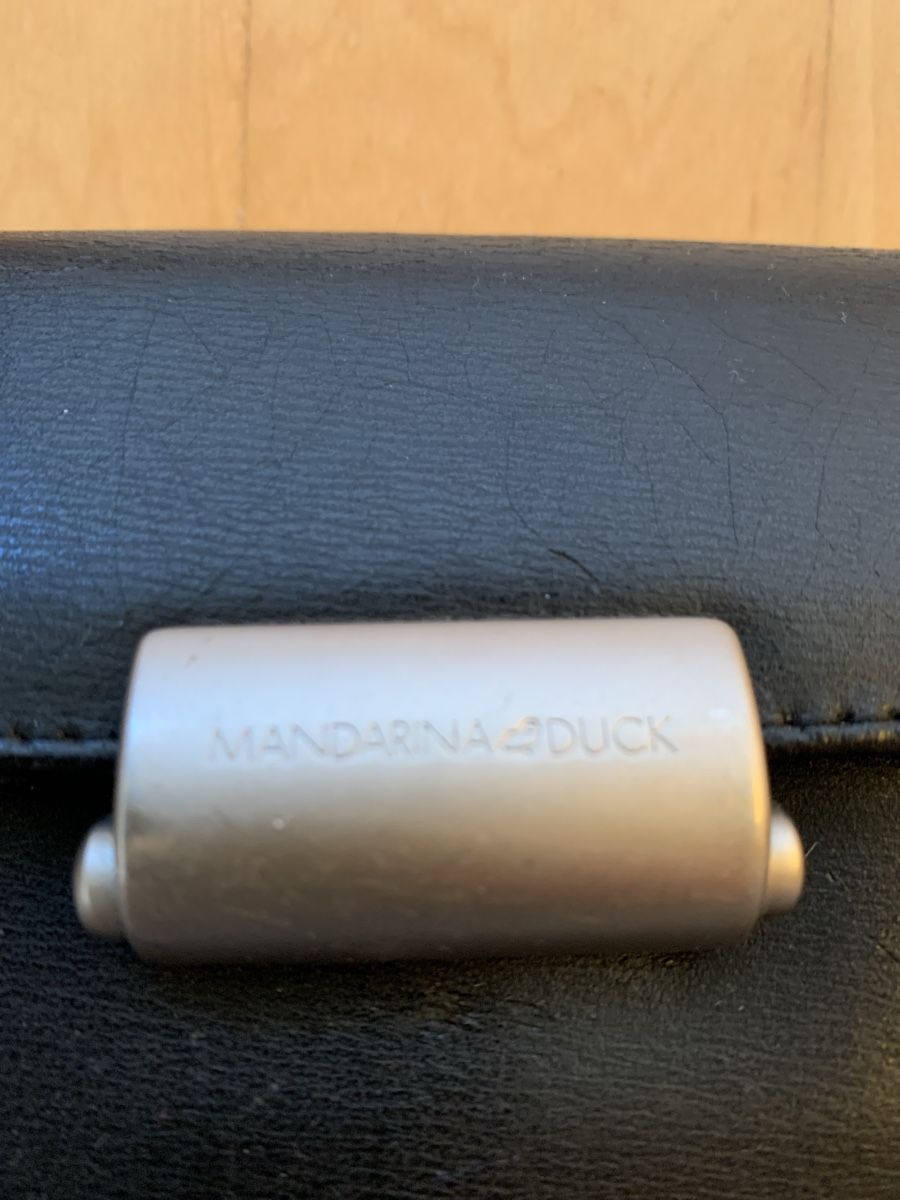 Mandarina Duck Borse da donna: Kleine Mandarina Duck Handtasche, – Usato da Basel venduto da Bonzito43 2