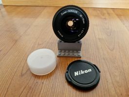 Nikon Zoom-Nikkor 35-70mm F3.5 - 4.8 Objektiv - Top Zustand!