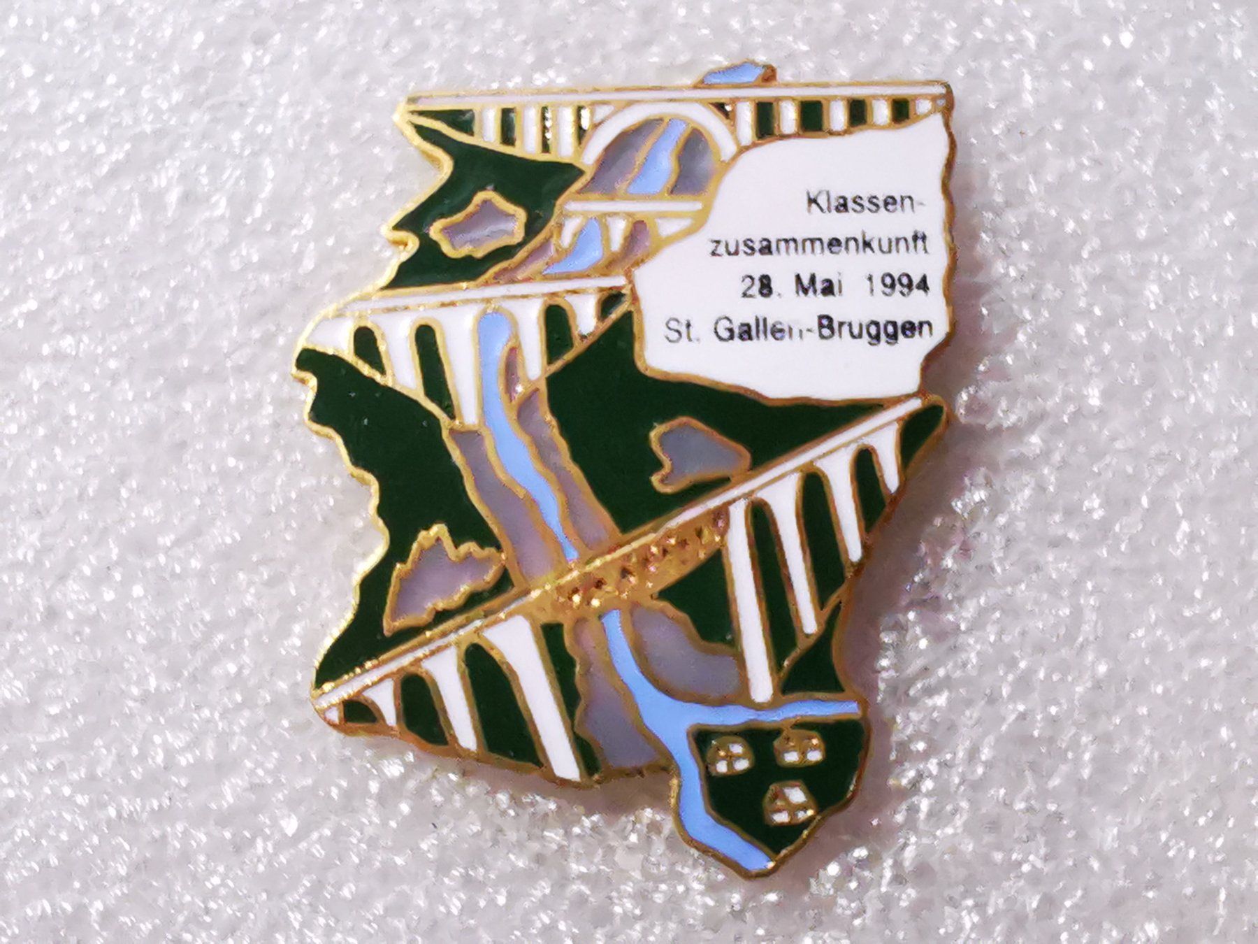 Placchette & Badge: Ansteckpin 134: Klassenzusammenkunft – Usato da Oppligen venduto da Pin-Fall-Shop