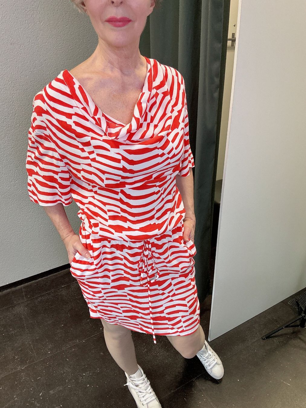 Armani Vestiti: Kleid Armani sport – Nuovo e nell'imballaggio originale da Bern venduto da MyPlaceFashion 2