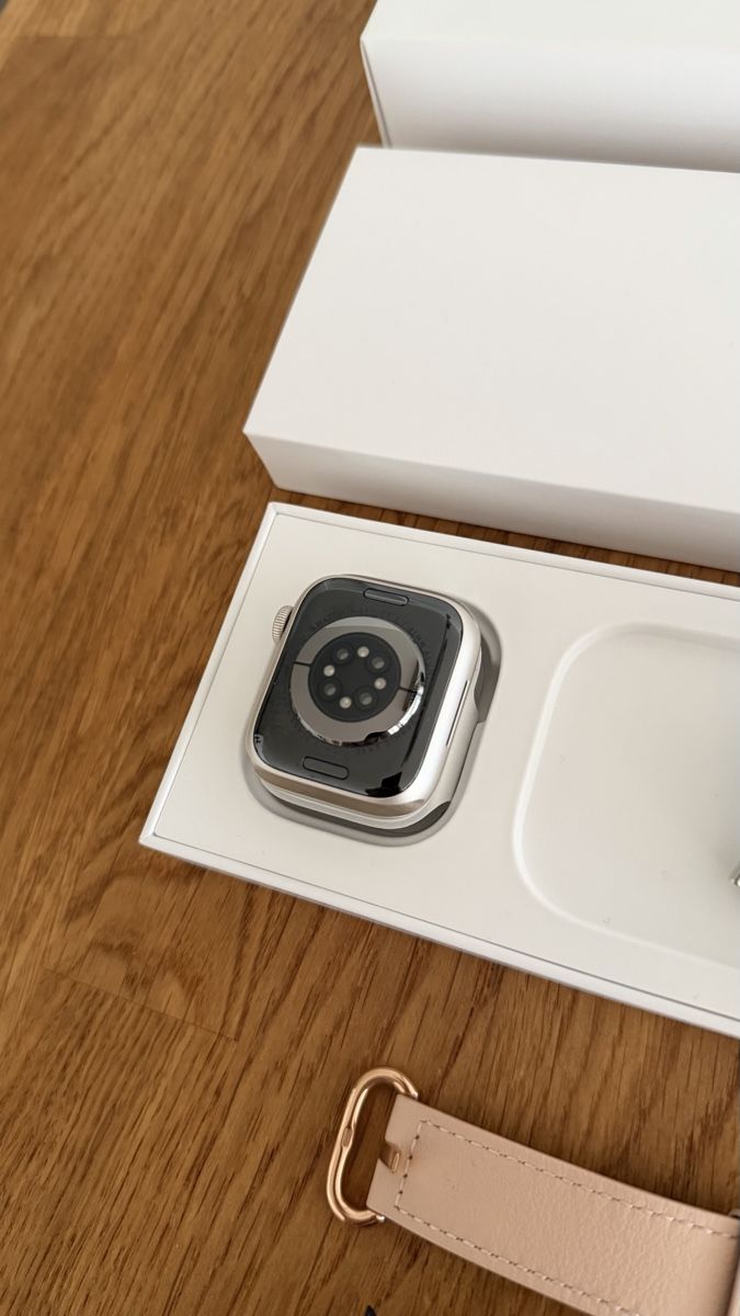 Apple Smartwatch: Apple Watch Series 7 41mm Aluminium Silver – Neu (gemäss Beschreibung) aus Dietikon von laura.p08 2