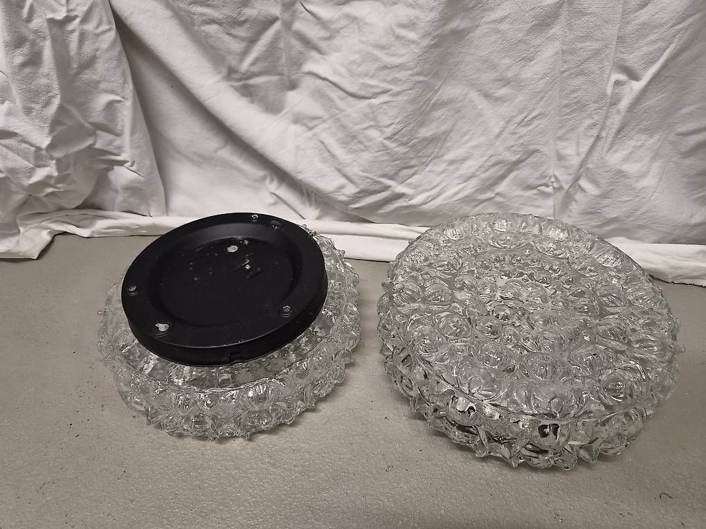 Lustres & lampes de plafonds: 2 Deckenlampen aus Glas – D'occasion à Steffisburg par Gerschis 1