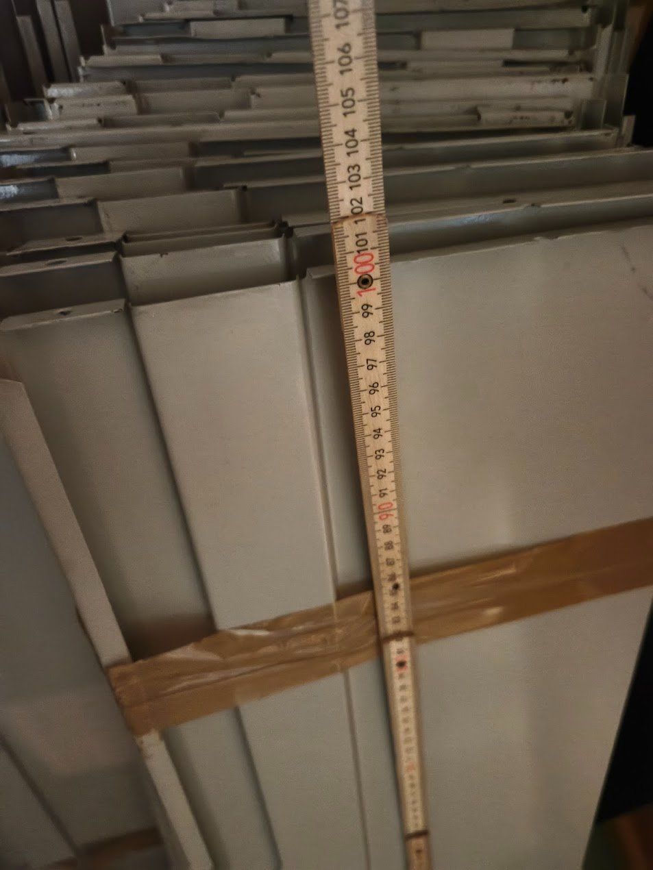 Scaffali: Metall Tablar  28x100cm – Usato da Toffen venduto da Immo-Erben 3