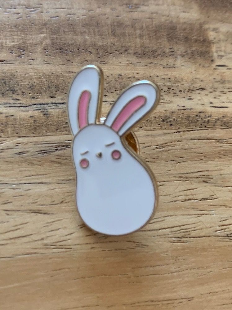 Spille & Fermagli: Pin Hase – Nuovo e nell'imballaggio originale da Geneve venduto da vane267